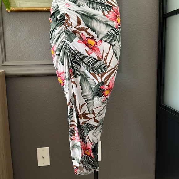 NWT - Picture 3 of 7